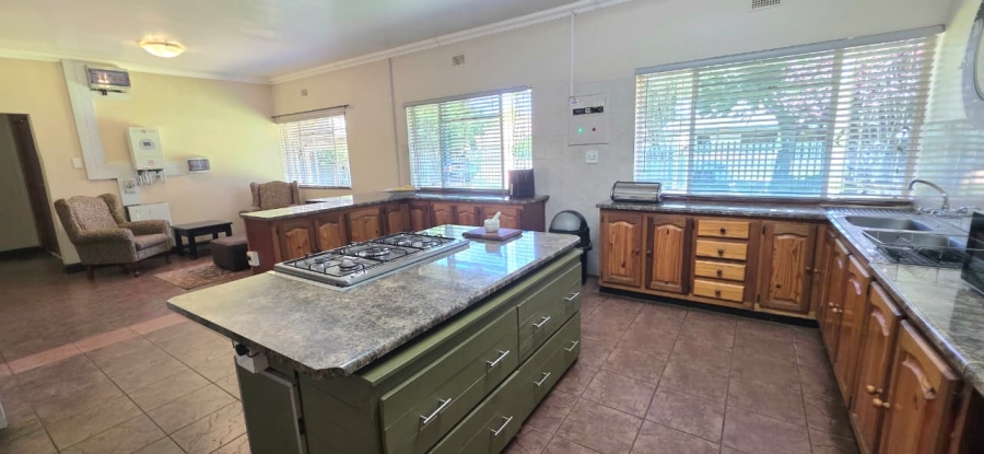 4 Bedroom Property for Sale in Naudeville Free State